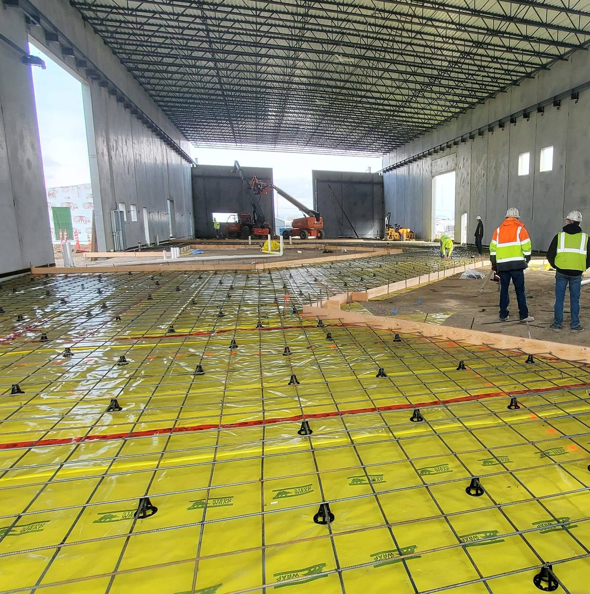 Precast commercial building construction